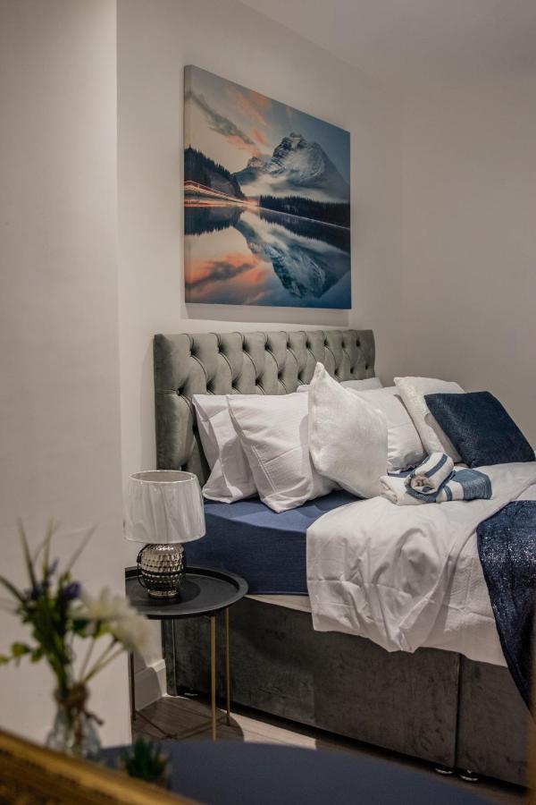 Bv Comfy Spacious 3 Bedroom House At Tatton Street Манчестер Екстер'єр фото